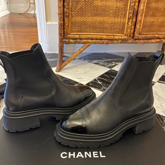 Chanel Calfskin Patent Cap Toe Ankle Boots 38 Black - Picture 8 of 16